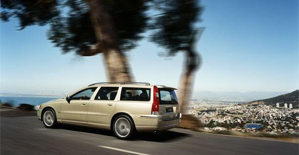 Fotky: Volvo V70 2.5 T AWD (foto, obrazky)