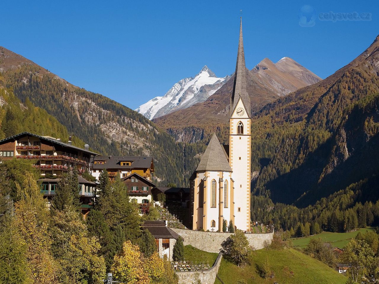 Foto: Heiligenblut Village In High Alps, Austria