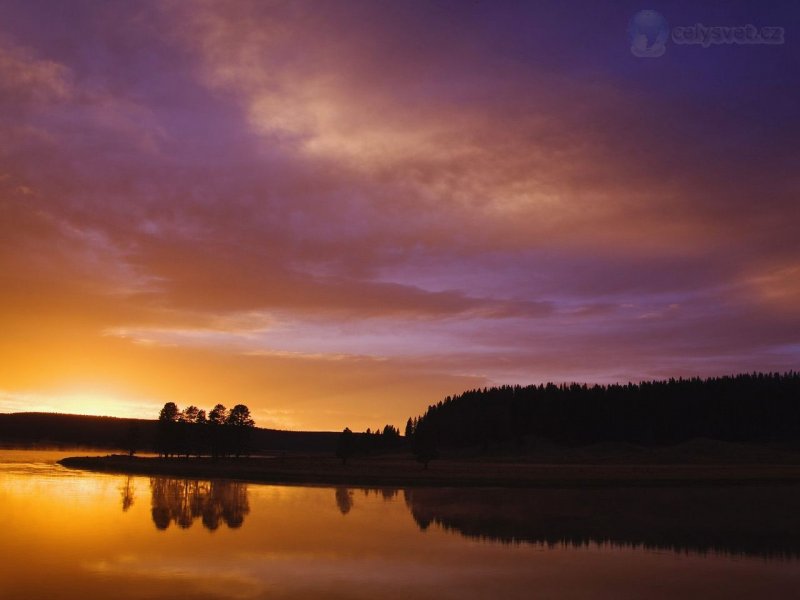 Foto: Yellowstone River At Sunrise, Yellowstone National Park, Wyoming