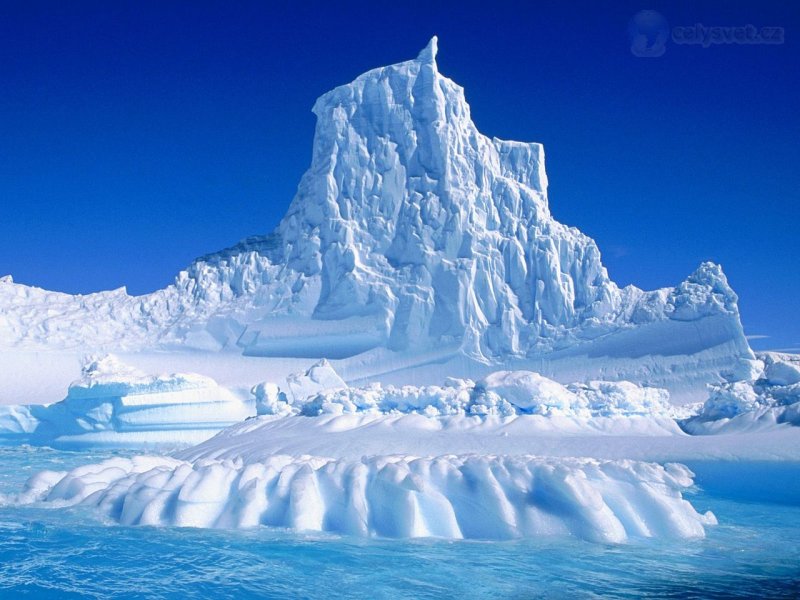 Foto: Eroded Iceberg In The Lemaire Channel, Antarctica