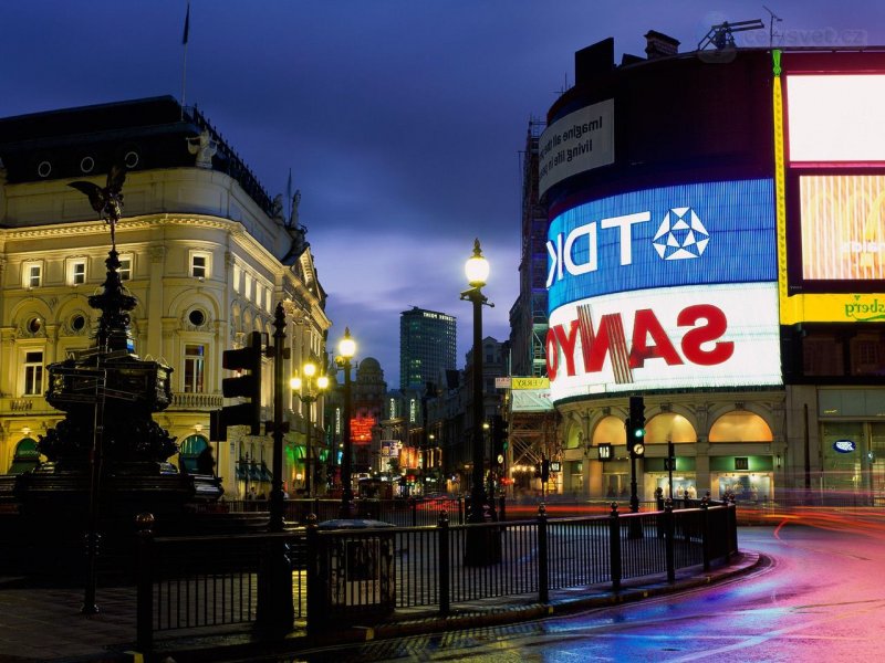 Foto: Piccadilly Circus, London, England