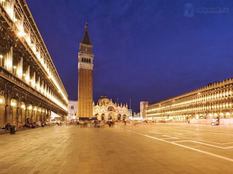 Foto: Piazza San Marco At Night, Venice, Italy